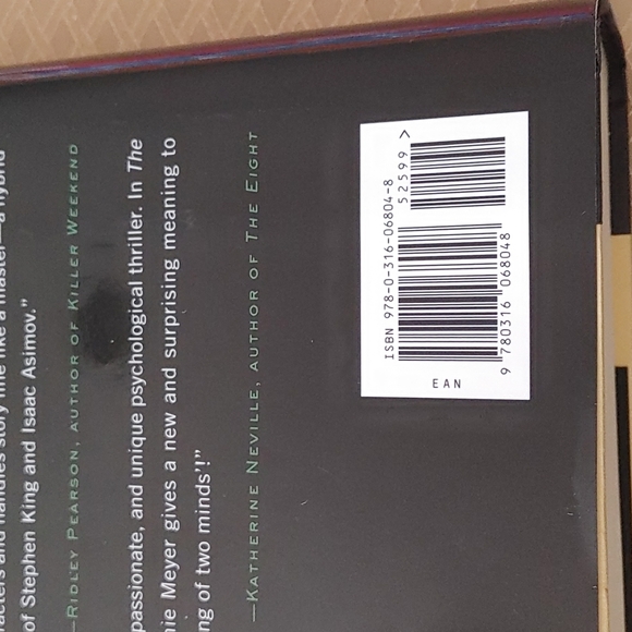 By Stephenie Meyer - The Host - Picture 4 of 6